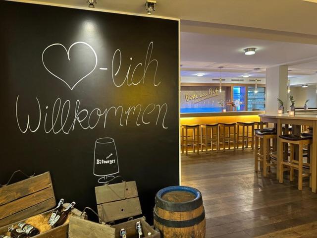 Zum Simonbraeu Hotel Bitburg Exterior foto